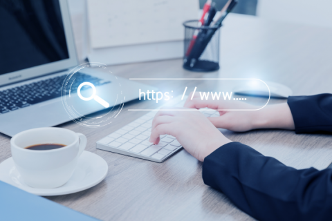 拉薩旅游網(wǎng)站制作、旅游行業(yè)網(wǎng)站建設(shè)有哪些好的解決方案？